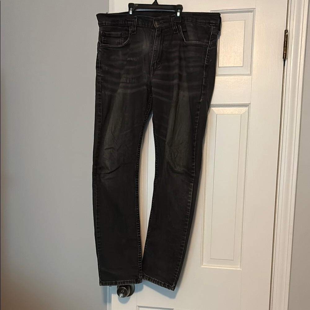 Levi's Men's Dark Gray Straight Jeans